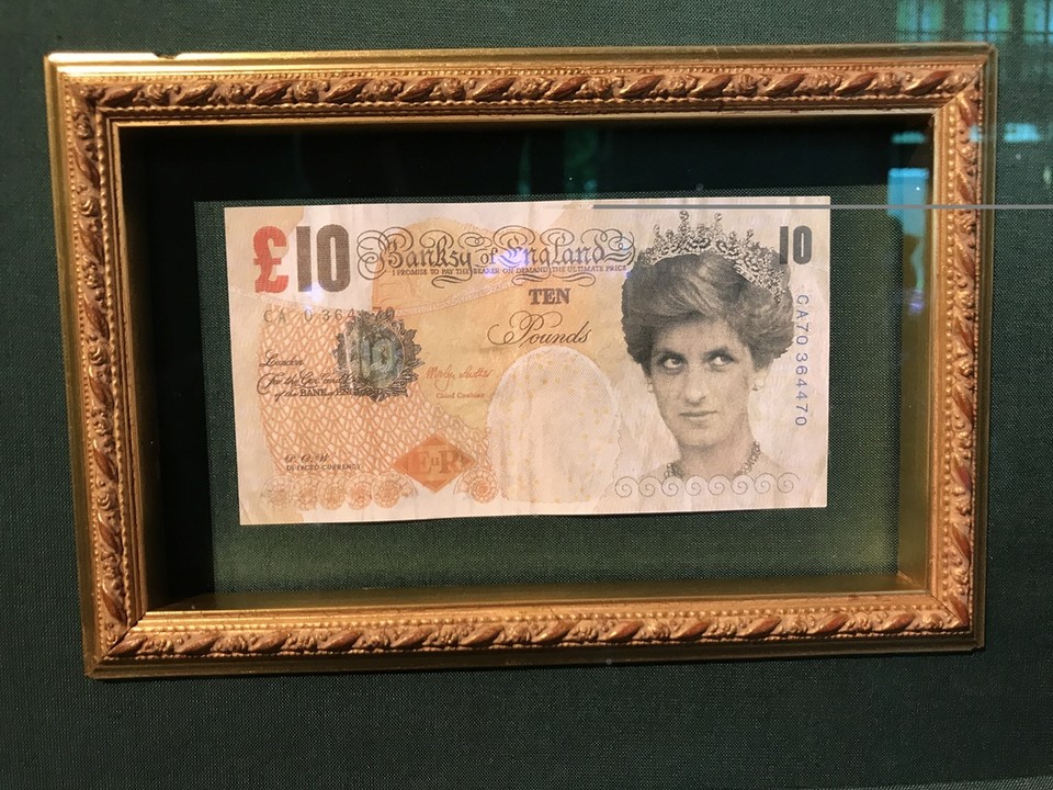 Banksy fake bank note